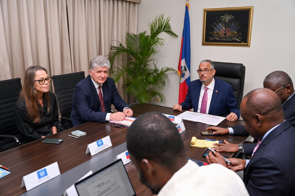 Le Premier ministre haïtien, Alix Didier Fils-Aimé, a rencontré le 30 janvier 2025 une délégation de haut niveau des Nations unies, dirigée par Miroslav Jenča, sous-secrétaire général pour l’Europe, l’Asie centrale et les Amériques. 